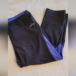 Spalding Women's Cropped Exercise Running Leggings Black‎ & Purple  Size Medium